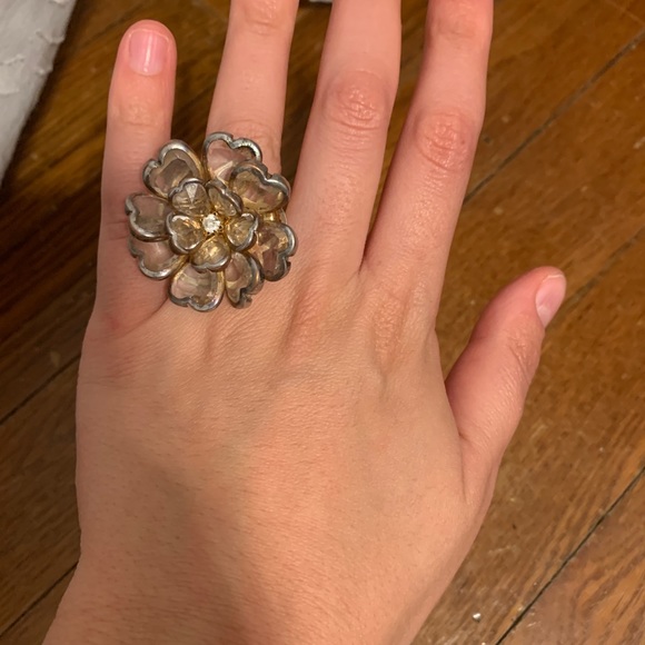 Jewelry - Costume Jewelry Flower Ring